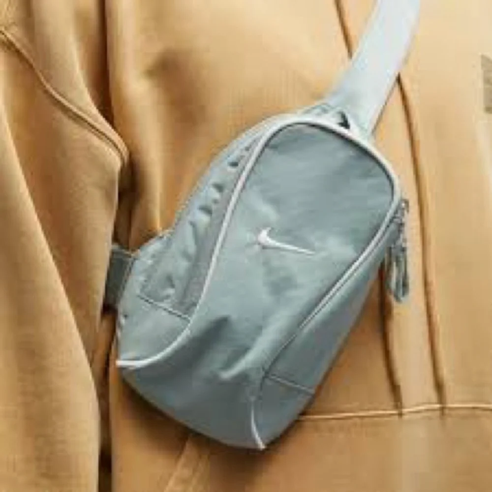 Nike Men's Light Green Mini Cross Body Bag - Picture 4 of 11